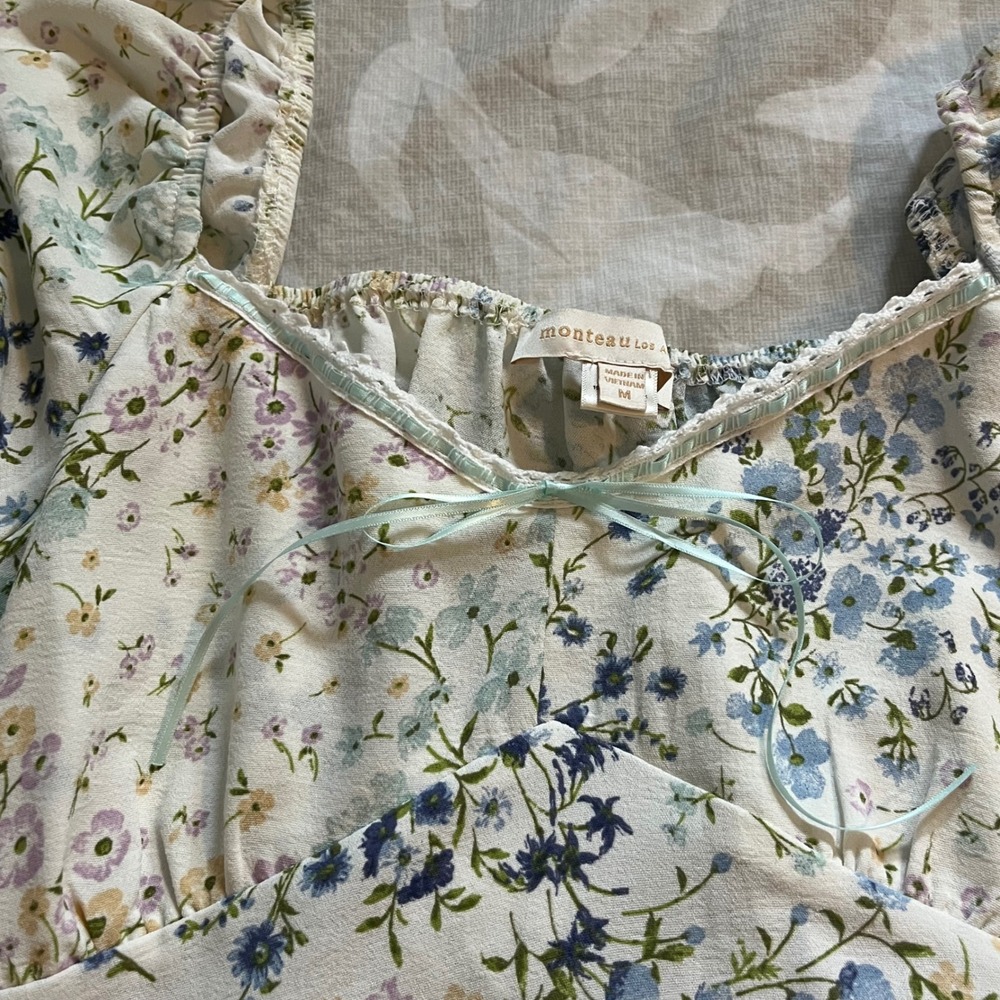 Cottage core coquette floral midi dress size medium